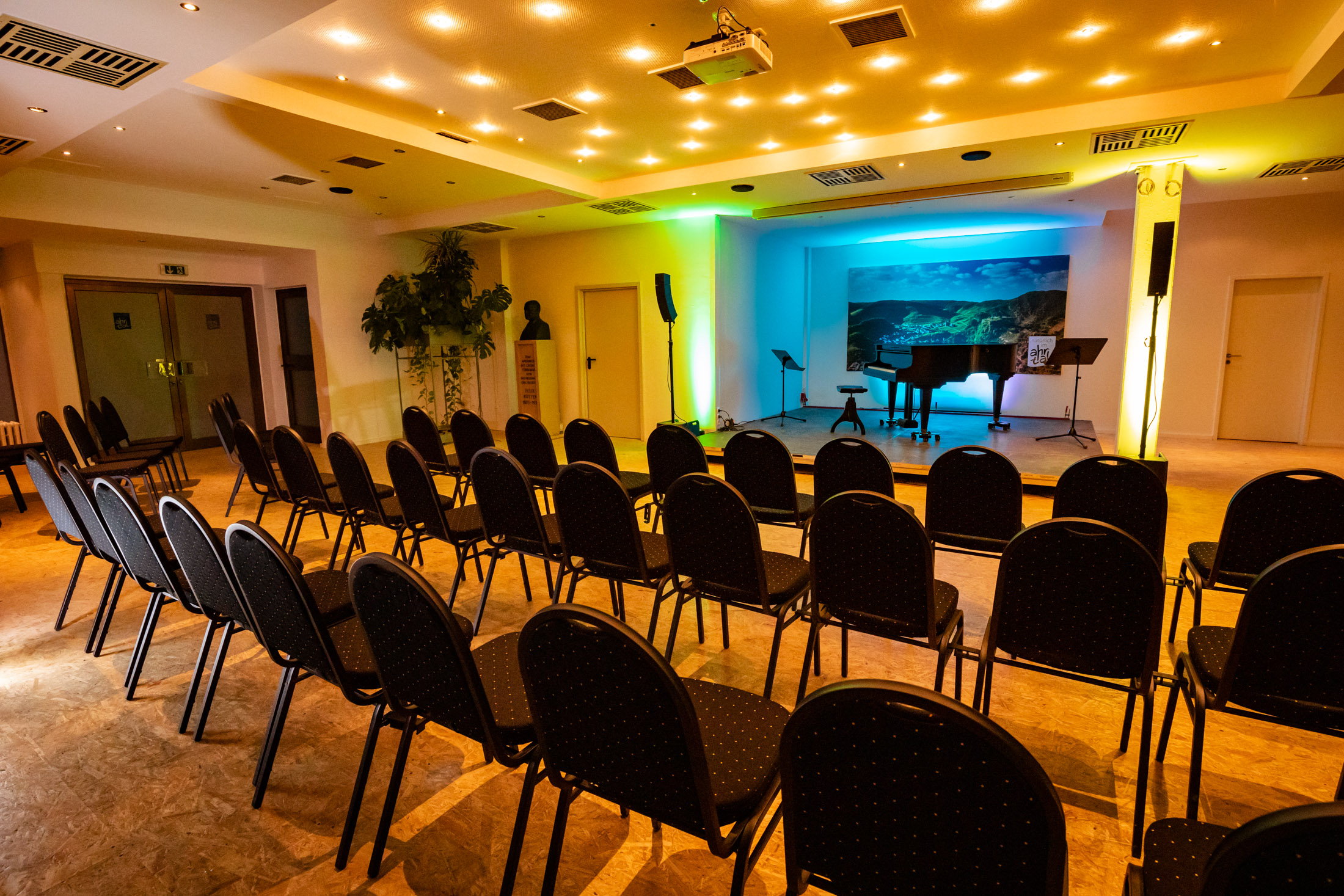 Kleine Bühne im Kurpark Bad Neuenahr