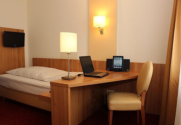 Comfort Einzelzimmer Schreibtisch