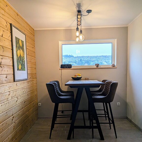 Eßplatz mit Blick ins Grüne