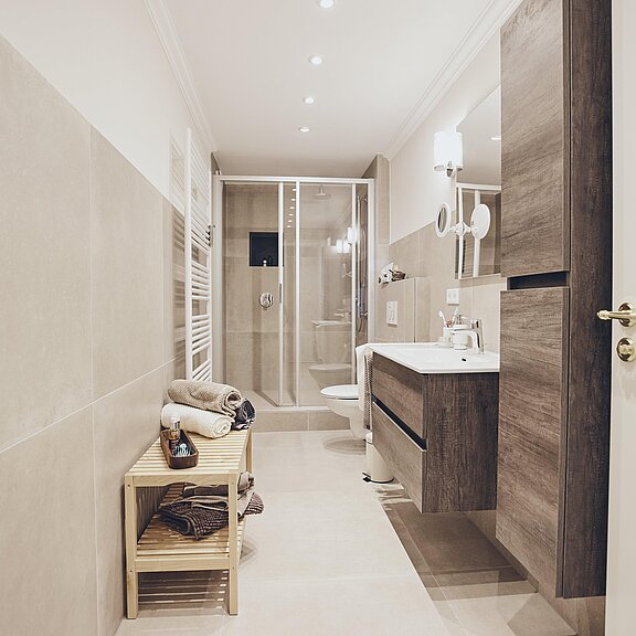 Badezimmer Wohnung Kastanie