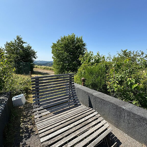 Ruhebank  AhrSteig- Panoramaweg Lind