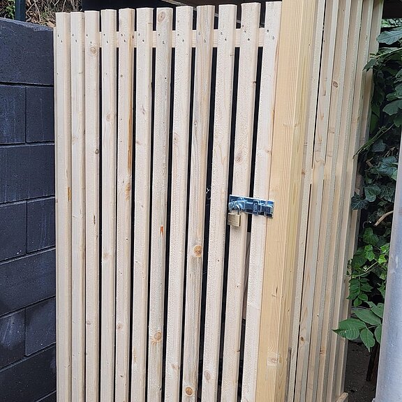 Fahrradhäuschen mit Stromstation für E-Bikes