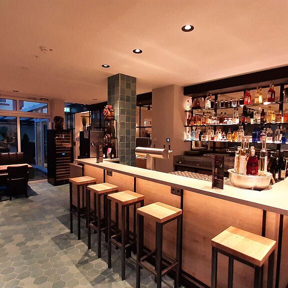 Moderne Bar "NEW 22"
