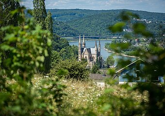 Blick auf Apollinariskirche