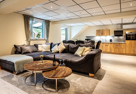 PREMUIM Apartment Wohn- und Essbereich