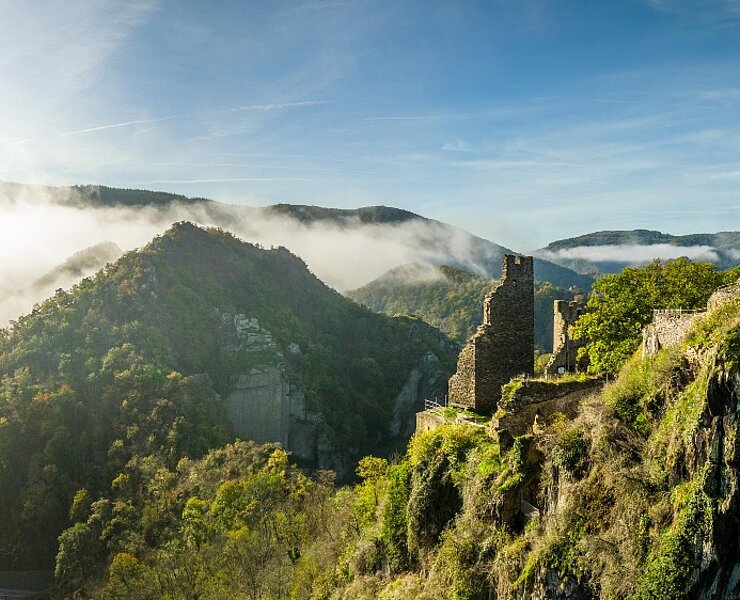 Blick auf die Burg Are