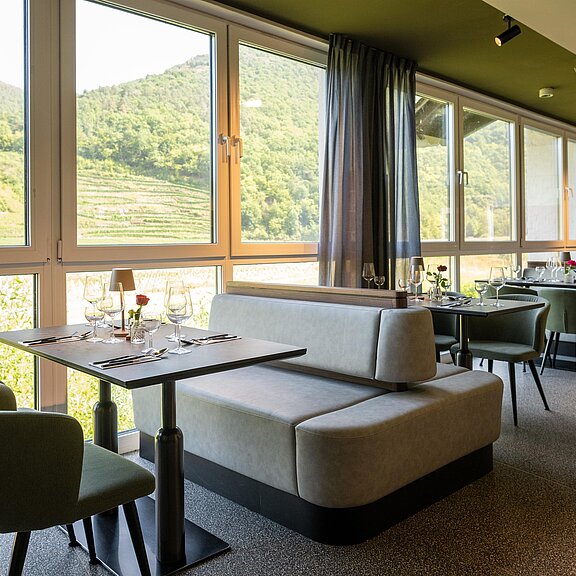 Restaurant mit Weinbergsblick