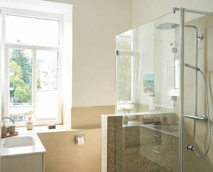 qo9xH8SrwrXQFAbhWQ1L