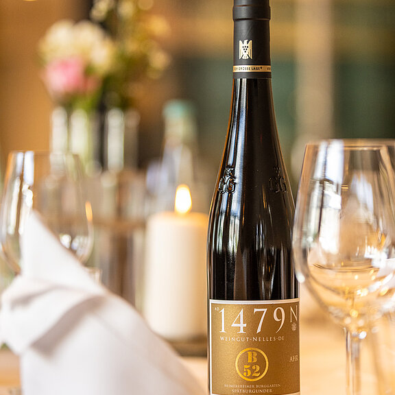 Edle Weine vom Weingut Nelles in Bad Neuenahr-Ahrweiler – Beratung, Weinverkauf und Vinothek direkt vor Ort.