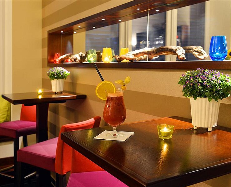 12-Brogsitter-Romantik-Hotel-Bar