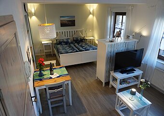 gemütliches Wohn-/Schlafzimmer