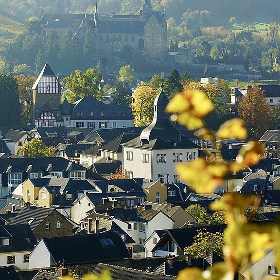 AHRweiler Weißer Turm - Kloster Kalvarienberg