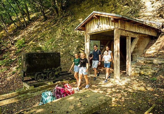 Gretelstollen imSahrbachtal, Binzenbach
