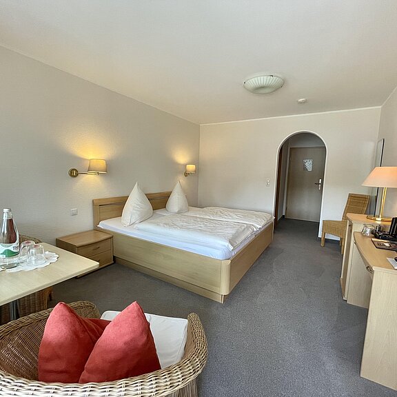 Doppelzimmer mit Balkon