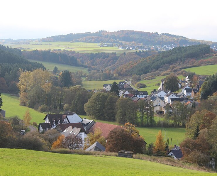 Blick im Herbst auf Wirft und Hoffeld
