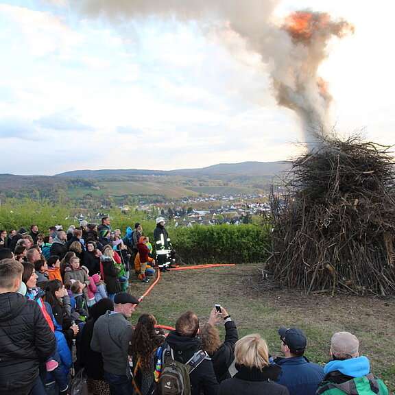 Impressionen vom Neuenahrer Osterfeuer