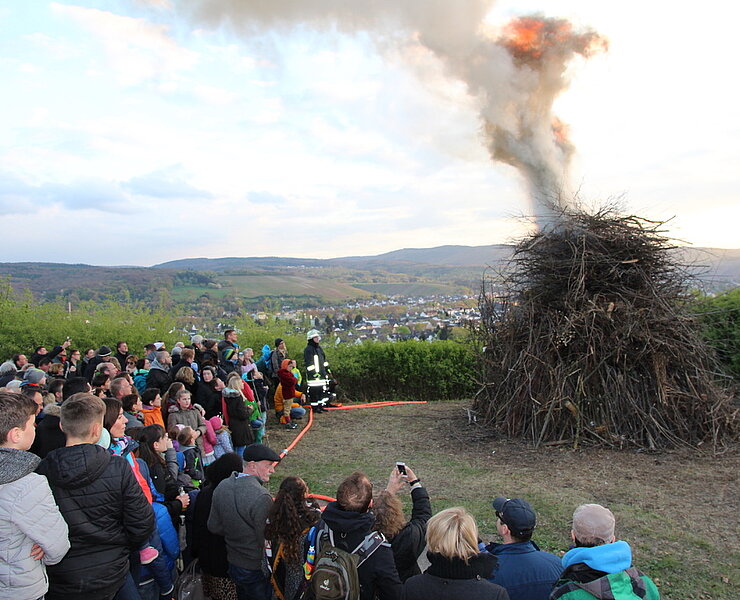 Impressionen vom Neuenahrer Osterfeuer