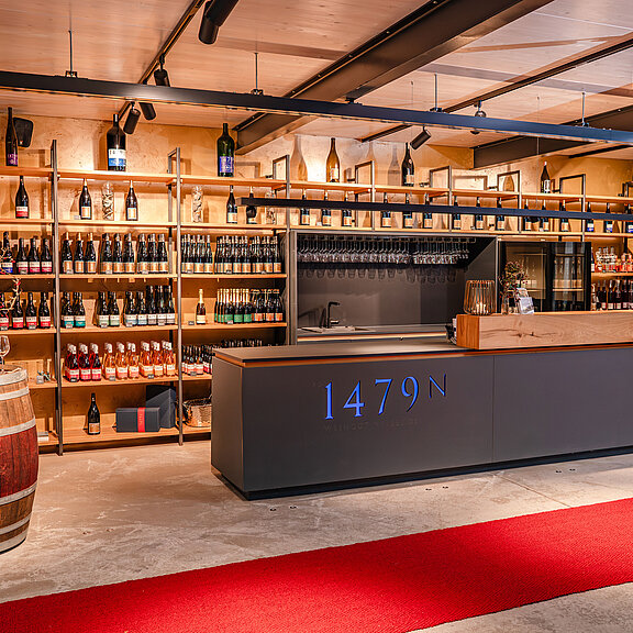 Weingut Nelles in Bad Neuenahr-Ahrweiler: Weinverkauf, Beratung, Weinstube, Vinothek und Online-Shop.