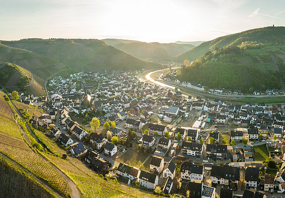Blick vom Sonderberg, ausgezeichnet zur "Schönsten Weinsicht der Ahr 2016"
