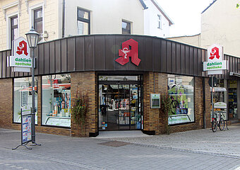 Ahrtal, Bad Neuenahr, Geschäfte Apotheke